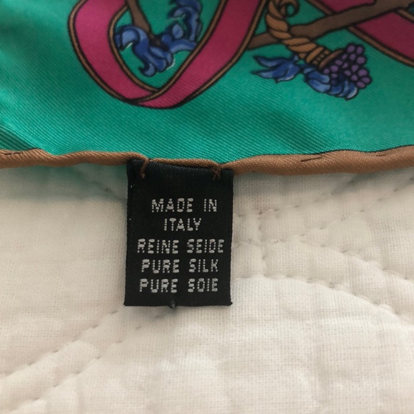 Revillon Paris Vtg Designer Unicorn Silk Scarf - Picture 5 of 8